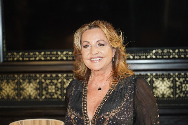 FIRMA ANE BEKUTE ZARAĐUJE MILIONE Pevačica je direktorka preduzeća već mnogo godina, a evo kolike prihode joj donosi!