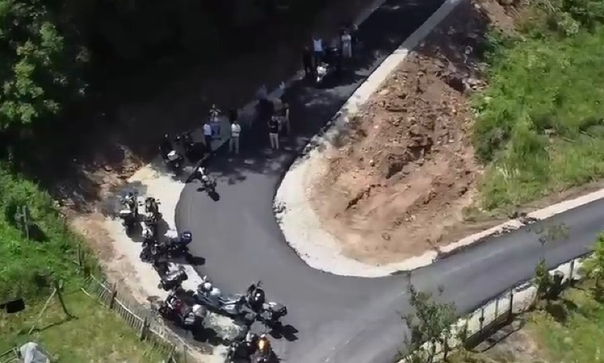 BRUTALNI TEROR BLOKADERA U KOSJERIĆU! Sačekuša za narod u Tubićima, ovo je SKANDAL (VIDEO)