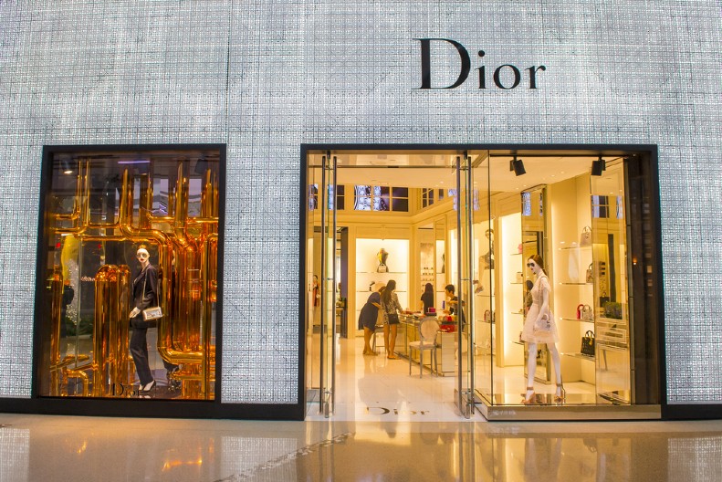 ISTORIJSKI TRANSFER MODNE KUĆE DIOR Na čelo dolazi čovek koji je proglašen za 100 najuticajnijih ljudi na svetu