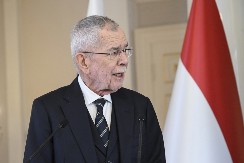 "TO SU BILA MLADA BIĆA KOJA SU IMALA ŽIVOT PRED SOBOM" Oglasio se predsednik Austrije nakon masakra u Gracu