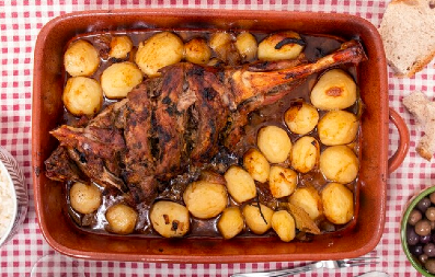 JAGNJEĆE PEČENJE SA KROMPIROM Rapsodija ukusa u jelu koje se ne zaboravlja