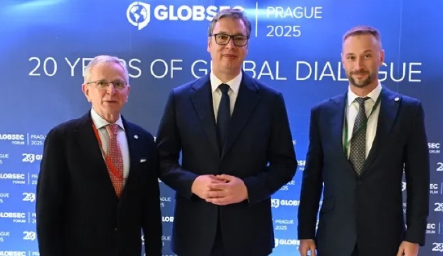 SRBIJA JE SPREMNA! Vučić se u Pragu sastao sa predsednikom GLOBSEC foruma Robertom Vašom