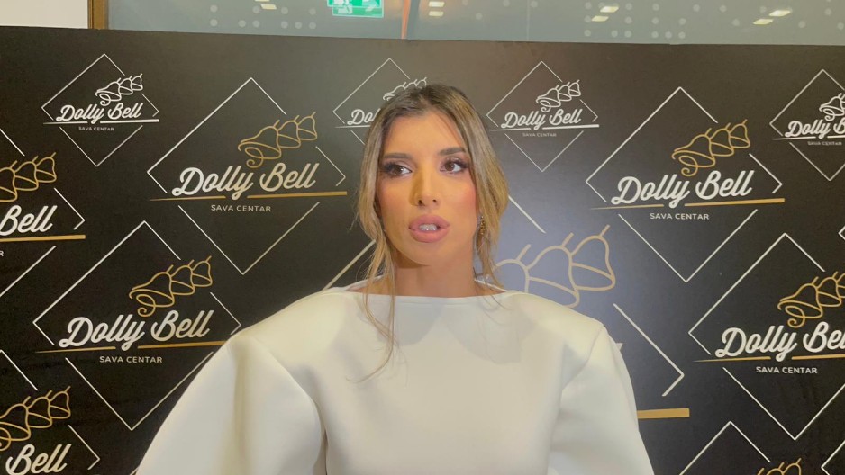 KOMŠIJE OTKRILE MRAČNE TAJNE PORODICE JOVANE PAJIĆ Pevačica je ovo godinama krila!