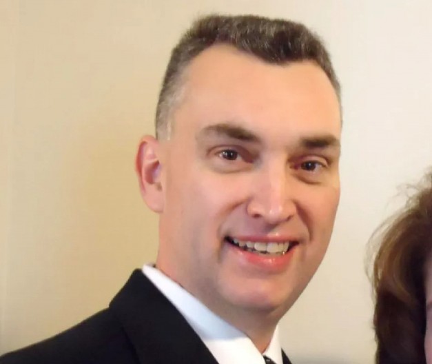 POČEO JE LOV NA ATENTATORA IZ MINESOTE! Porodični čovek, doktor nauka – i ubica? Nosio značku, pucao bez milosti u SENATOROVOJ KUĆI (FOTO)