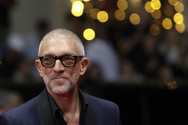 NAJRUŽNIJEG ČOVEKA NA SVETU IGRAĆE OVAJ FRANCUSKI GLUMAC Snima se novi filmski hit - evo kad je premijera