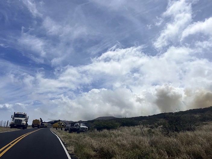 VANREDNO STANJE NA OSTRVU, DRONOVI TRAŽE ŽARIŠTA Bukti požar na 330 hektara (FOTO)