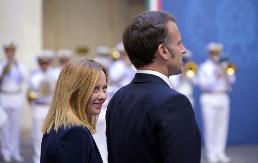 HIT SNIMAK Đorđa Meloni zakolutala očima pred Makronom, internet gori od reakcija (VIDEO)