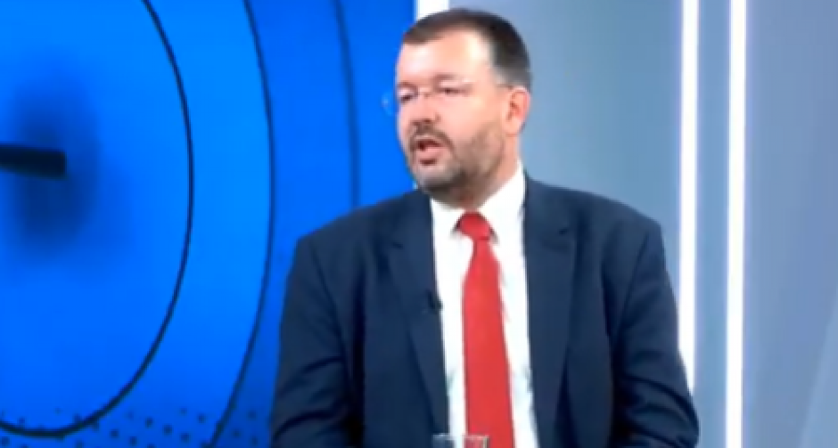 ANTIĆ PORUČIO BLOKADERIMA: Ako ste revolucionari, kandidujte se sami, ne poturajte Pokahontas, Malu Sirenu i profesora kog je majka upisala u SPS da bi dobio stipendiju