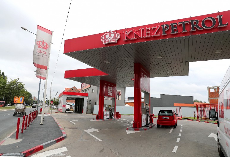 KNEZ PETROL TRPI POSLEDICE NEZAKONITOG POSLOVANJA JAVNOG IZVRŠITELJA Iskeširali 80 miliona za kamione, ali niti ima para niti ima vozila!