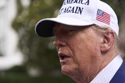 "NE MOŽEMO DA IMAMO JOŠ JEDAN IRAK" Tramp se suočava sa sve većim negodovanjem svojih pristalica zbog Irana