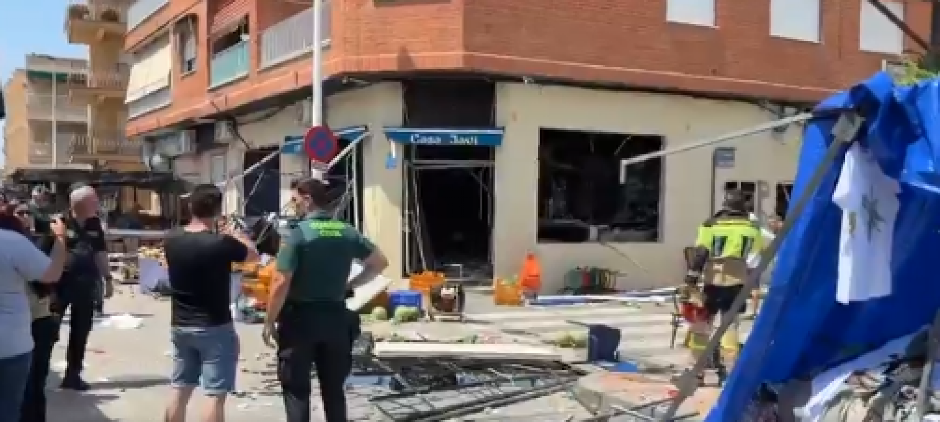 EKSPLOZIJA U BARU, NAJMANJE 13 LJUDI POVREĐENO! Objavljeni snimci i slike sa lica mesta (FOTO/VIDEO)