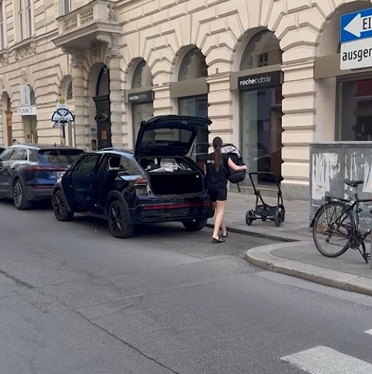 PREPOLOVILA SE POSLE POROĐAJA! Ekskluzivni paparazzo naše pevačice, evo šta radi u Beču! (VIDEO)