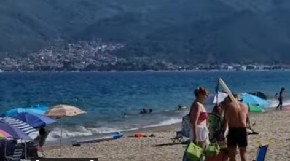 DEČAKU (4) IZ SRBIJE STALO SRCE NA GRČKOJ PLAŽI Scenu koja je usledila mnogi neće zaboraviti