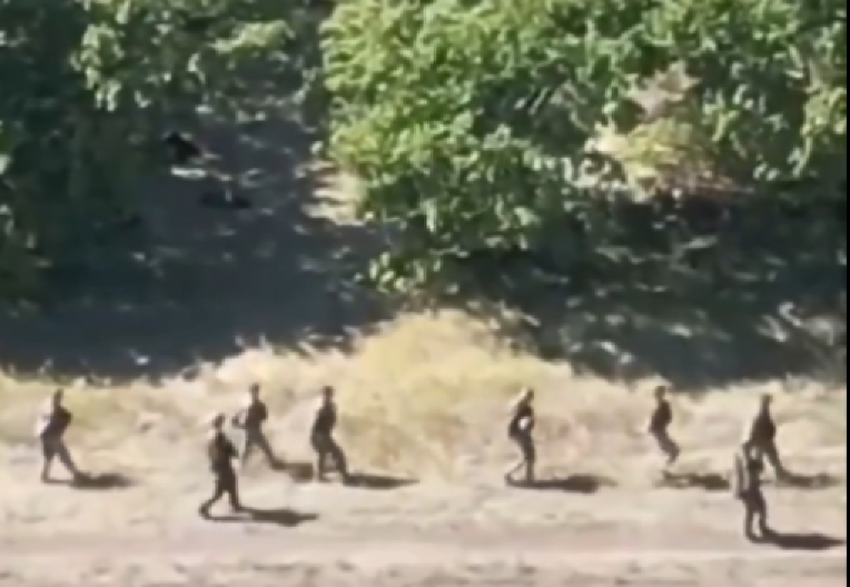 UKRAJINCI KRENULI DA SE PROBIJU NA RUSKO TLO, SAČEKAO IH JE PAKAO: Rusi javljaju o strašnom udaru na frontu