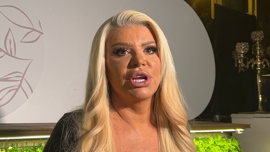 ''TU PRIČU NAM NEKO PODVALJUJE'' Dara Bubamara van sebe jer neko hoće da je posvađa, oglasio se njen prijatelj sa estrade