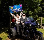 OSVOJIO NA LUTRIJI 4.6  MILIONA EVRA, PA NAPRAVIO VELIKE PLANOVE Promeniće život iz korena - evo na šta će da potroši pare