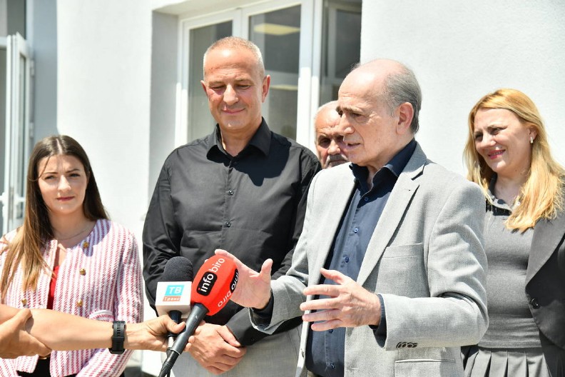 MINISTAR KRKOBABIĆ U RADNOJ POSETI SELIMA OPŠTINE KNJAŽEVAC: Ovaj kraj je magnet za mlade porodice  (FOTO)