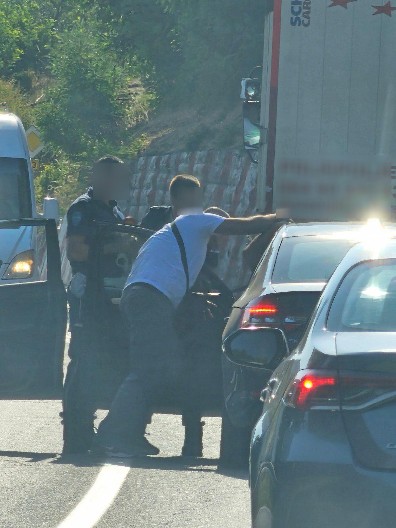 OTKRIVAMO: Ko stoji iza plana nasilne promene vlasti? Policija uhapsila tri osobe, potraga za još osumnjičenih traje