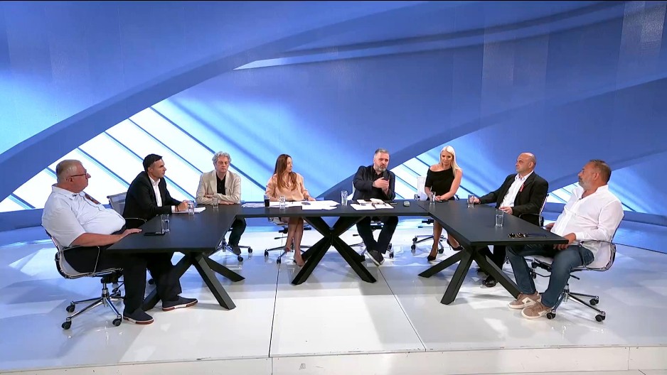 7 MESECI SMO "SAPUNJALI MAČORA" Skidanje glave s ramena ili kontrolisano nasilje - blokaderi ne znaju gde biju, ovo su očajnički potezi!