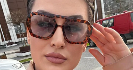 ''BOG ME SPREMIO NA ŠOK, DOKTORI SU BILI IZNENAĐENI'' Potresna ispovest pevačice koja je pobedila opaku bolest, evo šta joj je bilo najteže