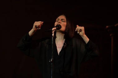 TEŠKO BOLESNA, NIJE JOJ LAKO Pevačica konačno operisana, ovu vest niko nije očekivao