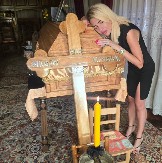 EVO GDE JE JOVANA BILA KAD JOJ JE OTAC PREMINUO Voditeljka slomljena od bola: "Niko nije primetio"