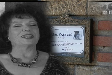 "SRCE  MI JE STALO U TRENUTKU KAD SAM UŠLA U KAPELU" Pevačica na sahrani Žiže Stojanović ostala skamenjena od prizora