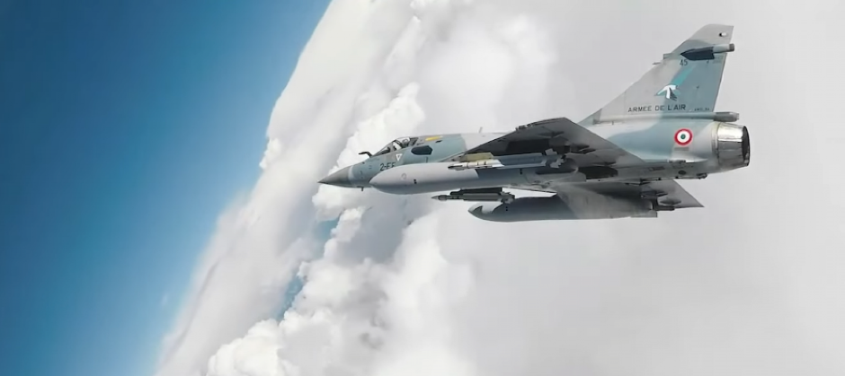 SKANDAL Mirage 2000-5F lovci ČEKAJU na polju, a Ukrajina ih ne želi? Tajna koja će šokirati svet