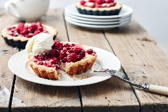 TART SA MALINAMA BUDI SVA ČULA Mami izgledom i ukusom, a nema paljenja miksera