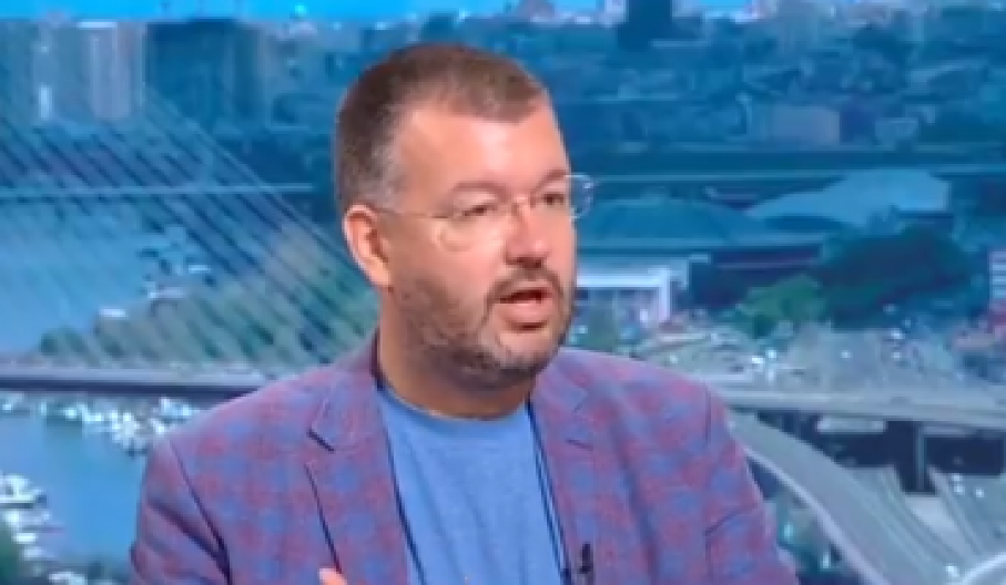 MOJA STUDENTKINJA RADI U KOCKARNICI 3 MESECA, A STUDENT U MESARI: Profesor Antić o blokadama - Sve više studenata ide na PRIVATNE FAKULTETE, nemaju svi milione