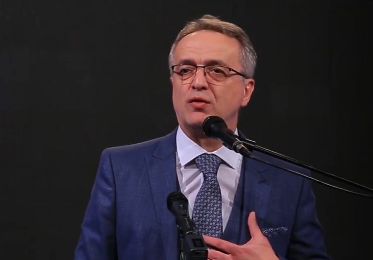 SPRDATE SE SA LJUDIMA Danilović o Milatovićevoj čestitici: Misli da smo presrećni što smo prisiljeni da izdvajamo pet odsto za odbranu