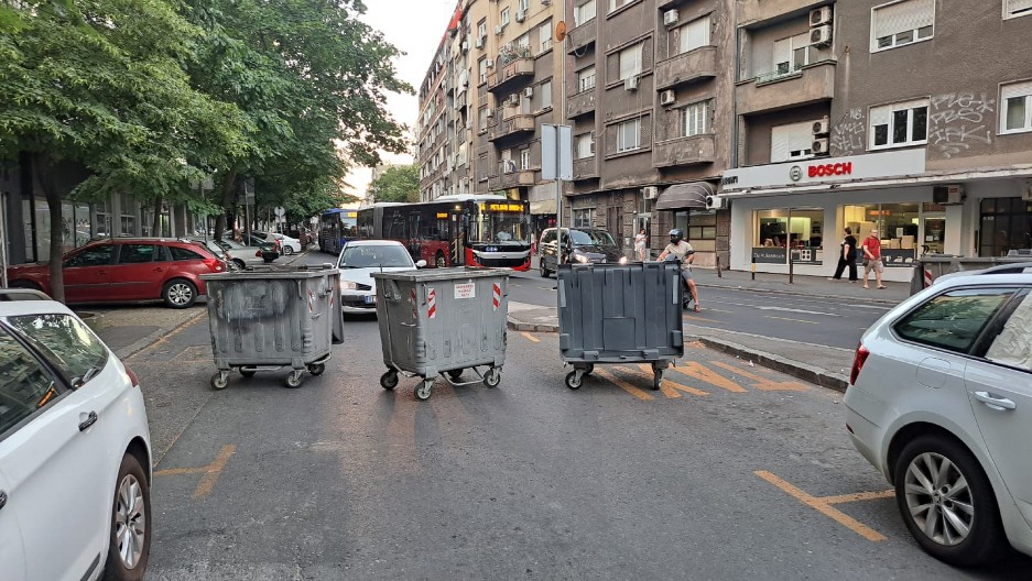 VIŠE IM NI ZEMUN NIJE SRBIJA! Takvu bi Srbiju voleli blokaderi koje podržavaju Gruhonjić i Ješić