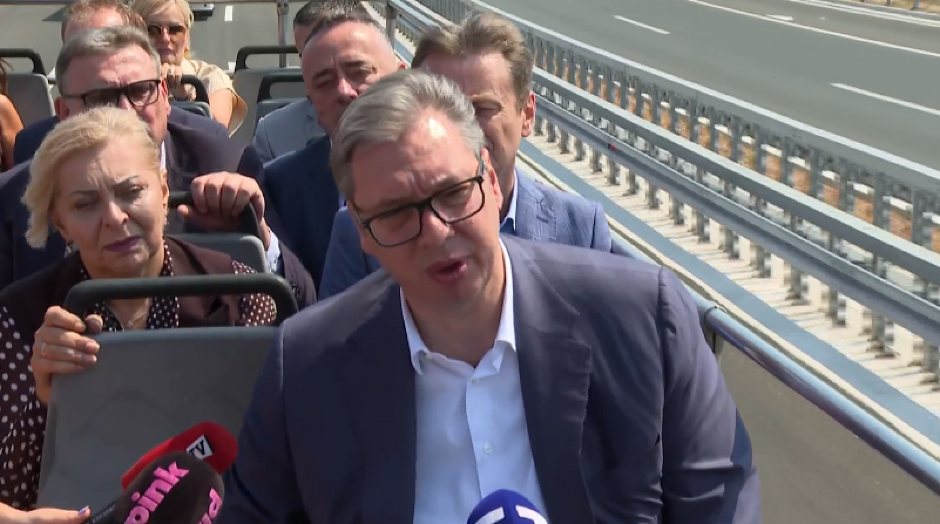 BLOKADERIMA NA DNEVNOM NIVOU PADA PODRŠKA Vučić: Bes naroda je sve veći