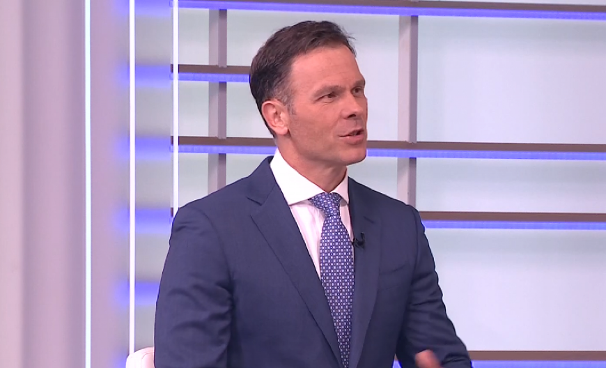 SINIŠA MALI: Slika predsednika Vučića koji otvara deonicu auto-puta i slika blokadera koji obaraju kontejnere sve govori, nadam se da ljudi to vide!