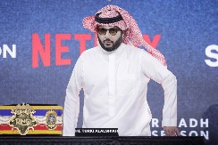 ZNA ŠTA SE TRAŽI Šeik Turki Alalšik preuzeo kontolu u svetu boksa