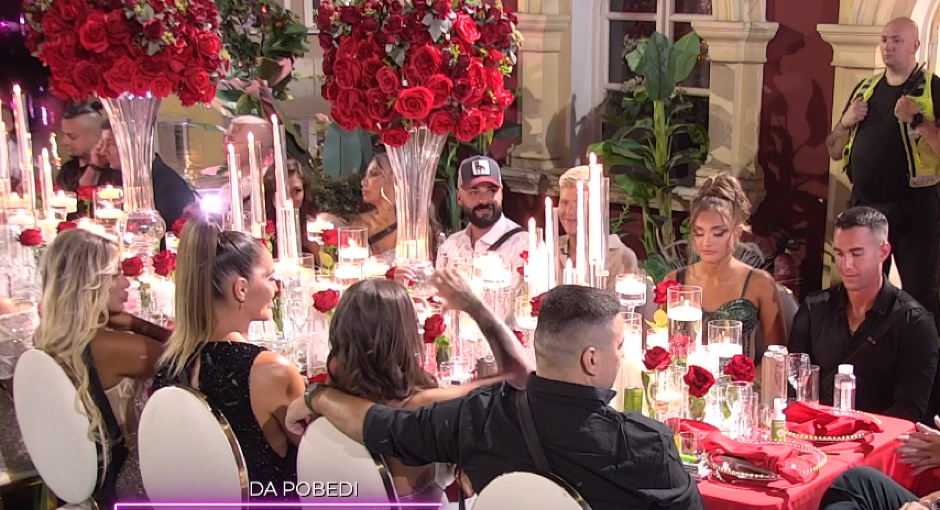 NARRAVLJEN PRVI PRESEK! Ona je prva napustila Elitu, šok među učesnicima