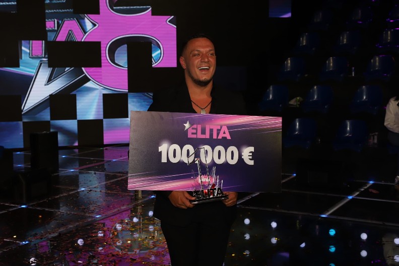 OVO JE PRVA STVAR KOJU JE URADIO ODMAH NAKON PROGLAŠENJA POBEDE! Gastoz šokirao potezom, ona ostala nema kada je ugledala scenu! (VIDEO)