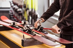 PREŽIVEO RASPAD DRŽAVE Nekada je važio za industrijsku silu, kako je propao čuveni jugoslovenski gigant (VIDEO)