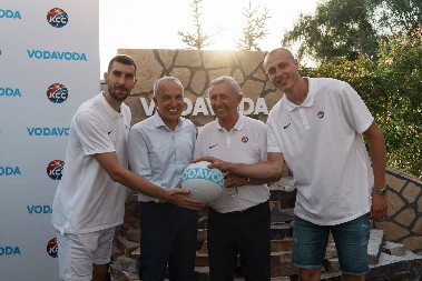 Na  prirodnom izvoru snage: VODAVODA i Košarkaški savez Srbije nastavljaju saradnju