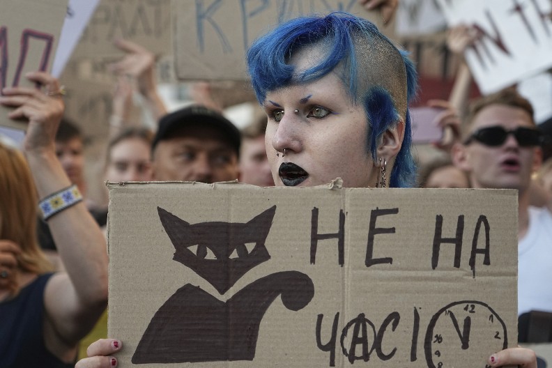 ŠTA SE STVARNO DEŠAVA U UKRAJINI? Zelenski je udario u osinje gnezdo, ali rat mora da se nastavi po svaku cenu