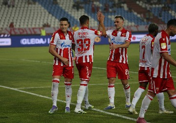 ZVEZDA POKAZALA MIŠIĆE PRED LINKOLN OFK Beograd puki statista na Marakani, šampion brojao do sedam