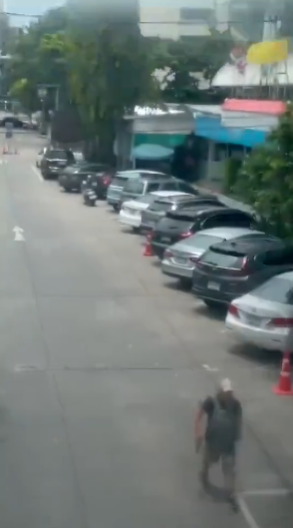 MASOVNA PUCNJAVA NA PIJACI, NAJMANJE ŠESTORO MRTVIH Kamere snimile naoružanog napadača (FOTO/VIDEO)