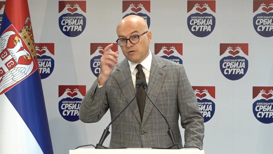 VUČEVIĆ OSUDIO NASILJE BLOKADERA "Četvrti put su dolazili pred moj stan, tako da sam rekorder"