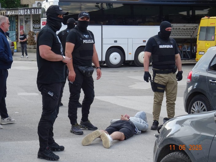 KRVAVI OBRAČUN NA DORĆOLU Aleksa ranio dvojicu Afrikanaca