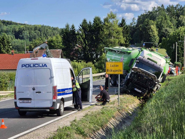 DETALJI STRAVIČNE NESREĆE KOD VARAŽDINA Prešao je u njegovu traku, nije ga mogao izbeći... (FOTO)
