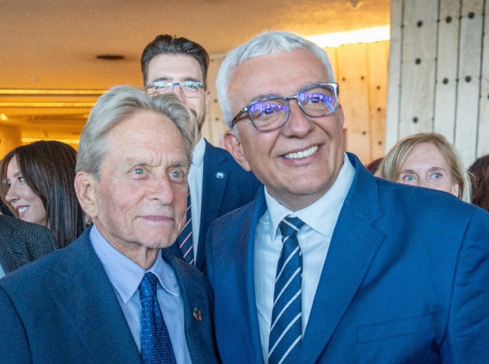 MAJKL DAGLAS SE RASPITIVAO ZA SEVER CRNE GORE Mandić: Pozvao sam ga da proba rafting Tarom