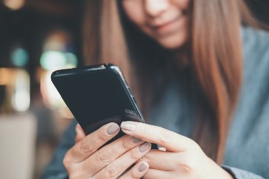 MASNA PREVARA HARALA SRBIJOM, PRVO VAM POŠALJU SMS... MUP izdao saopštenje: Uhapsili smo ih