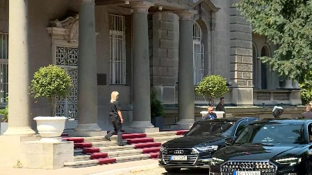 Vučić predsedava sednicom Saveta za nacionalnu bezbednost