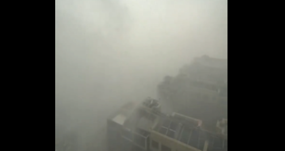 UDARILO SNAŽNO NEVREME, KIŠA NAPRAVILA HAOS Upaljen crveni meteoalarm, nije kralj nevolje! Ima da pljušti kao iz kabla u ovim delovima Kine