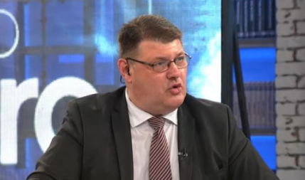 SARAPA SE NIJE POJAVIO U JUTARNJEM PROGRAMU Juče mu je ukazana hitna pomoć nakon drame koja se odigrala u studiju